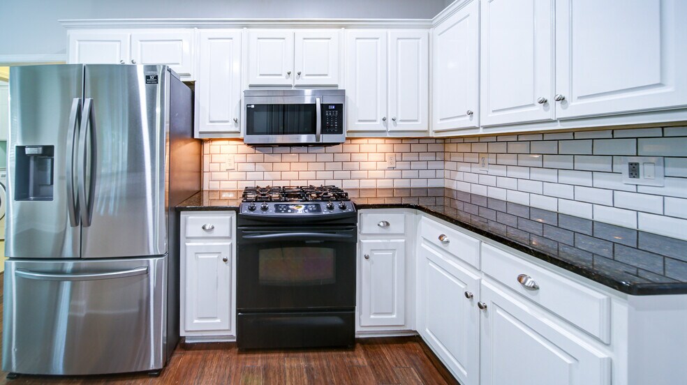 Building Photo - 680 Evening Pine Ln