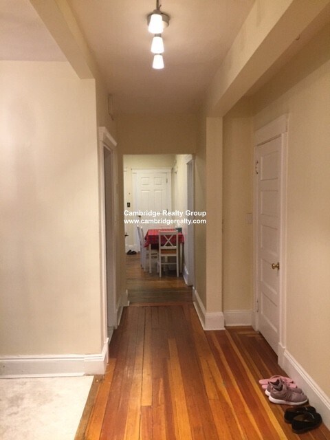 Building Photo - 66 Dimick St