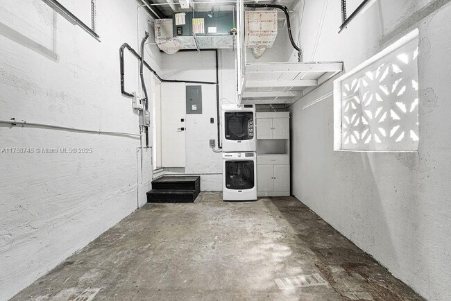 Building Photo - 234 NW 45th St