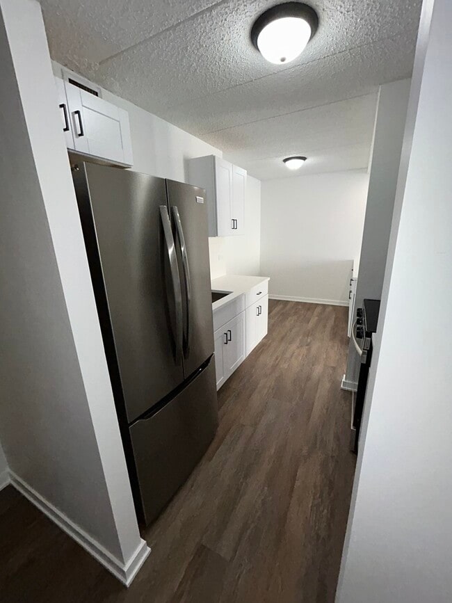 Building Photo - 9128 W Terrace Dr