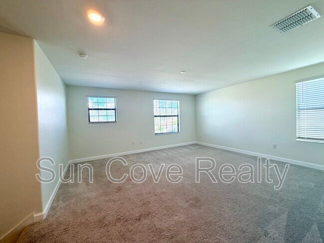 Building Photo - 5242 Coral Reef Wy
