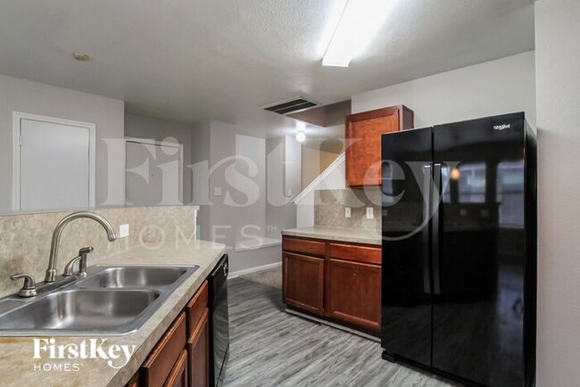 Building Photo - 430 Remington Creek Dr
