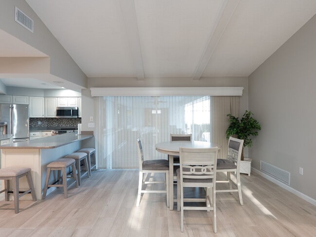 Building Photo - Turkey Furnished 3 Bed Pool Home in Venice