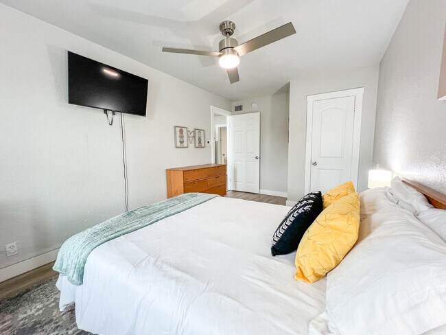 Building Photo - 1116 Morgan Ave