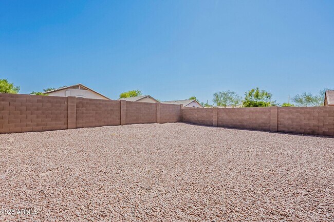 Building Photo - 1279 W Jersey Way