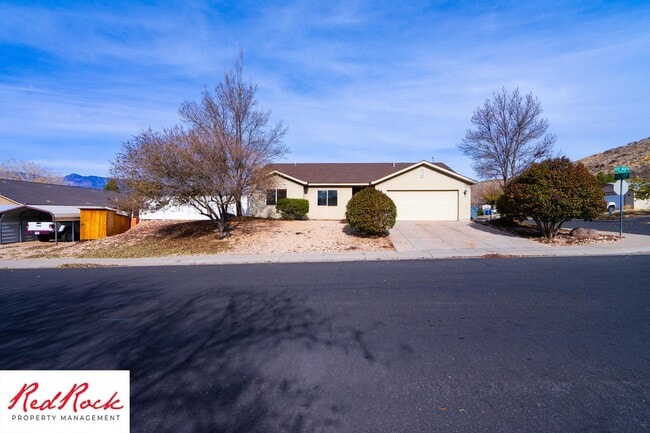 Building Photo - Move in Special: $200 off full first month rent on this inviting 3-Bedroom Home with Garage and P...