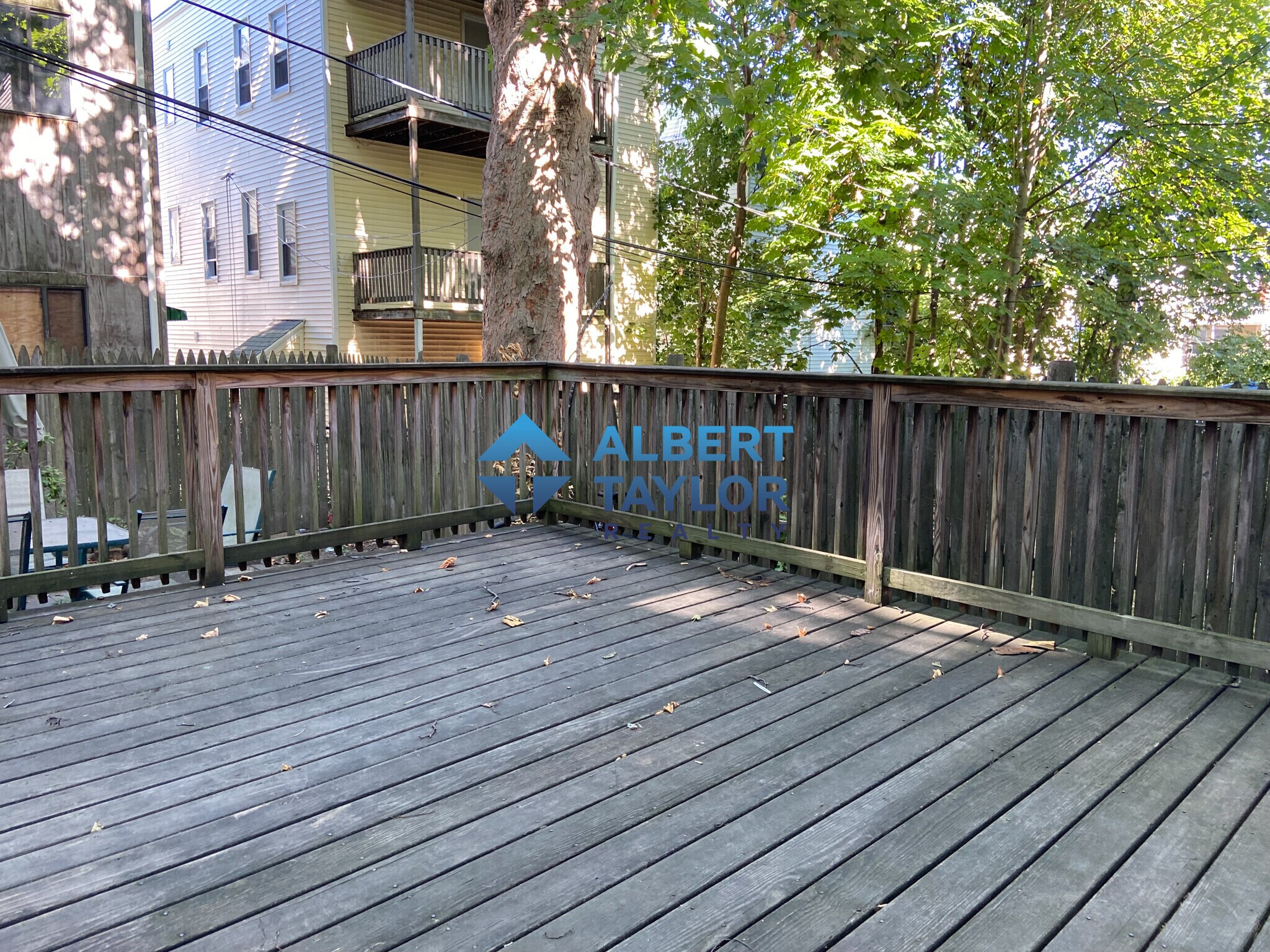 Building Photo - 13 Sachem St