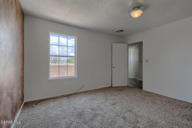 Building Photo - 1141 Ranger St