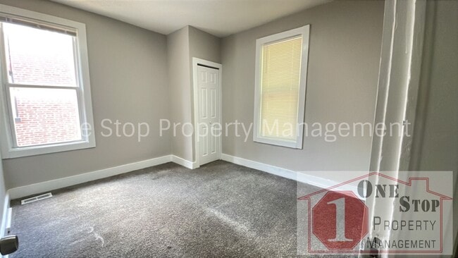 Building Photo - Beautiful 4 Bedroom 2 Bathroom Home in Kan...