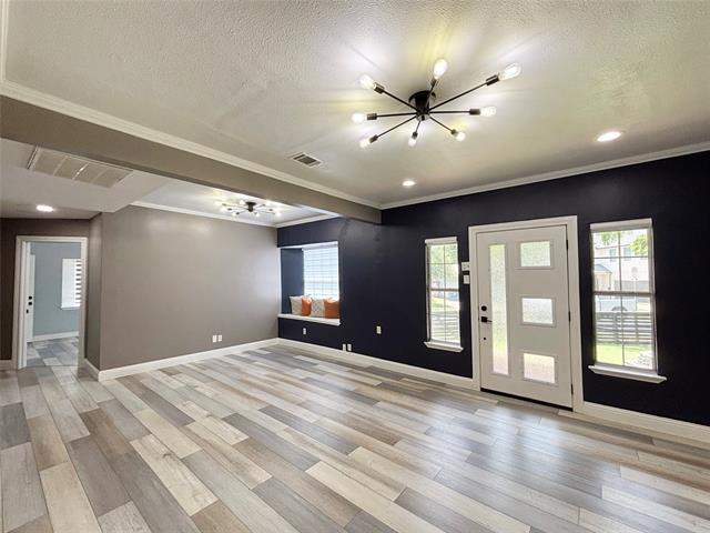 Building Photo - 2104 Madera St