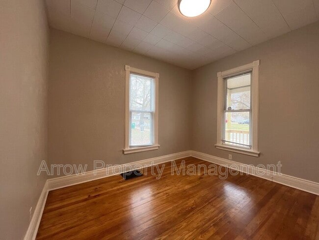 Building Photo - 918 S 10th St