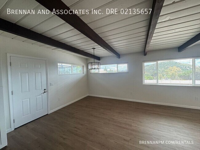 Building Photo - 330 Lento Ln