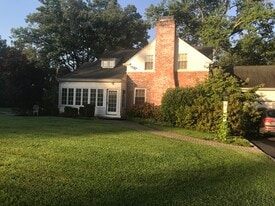 Building Photo - 25 Deerfield Rd