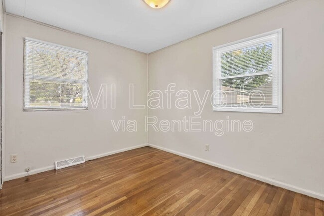 Building Photo - 20 Greenbush Ct