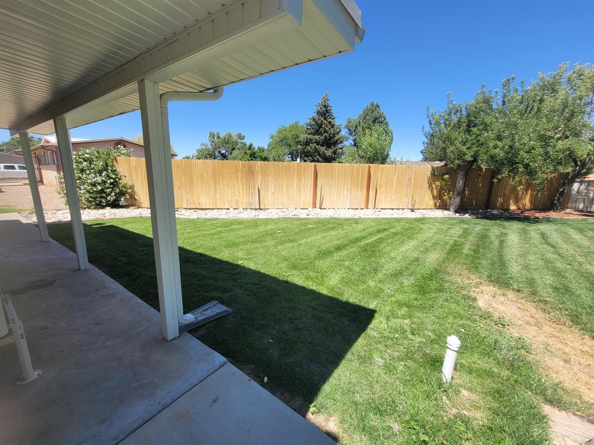 Side Yard - 1034 Bulloch Cir
