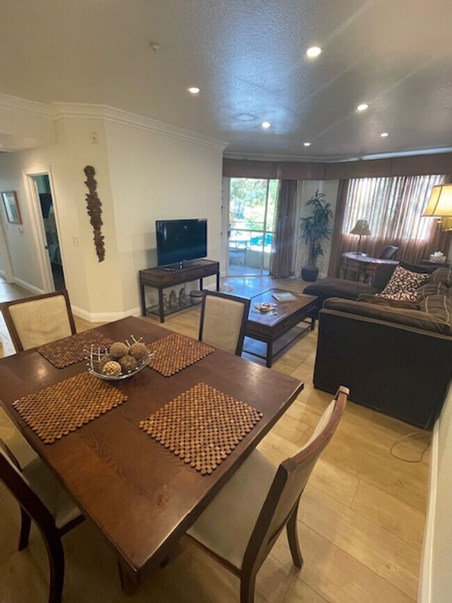 Building Photo - Meridian 2 Bd / 2 Ba with Laminate Flooring in Living Room & Bedroom Areas