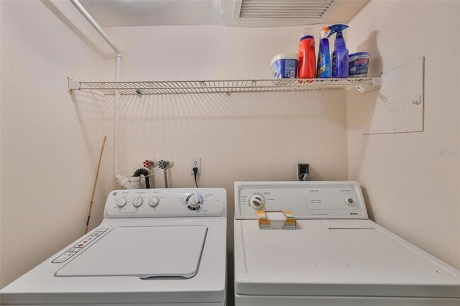 Building Photo - 1028 Apollo Beach Blvd