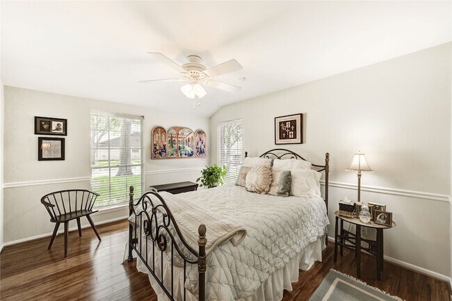 Building Photo - 2602 Briarbrook Dr
