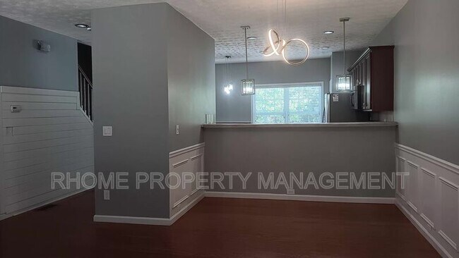 Building Photo - 756 Celeste Ln