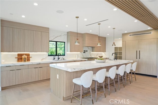 Building Photo - 4551 Alonzo Ave