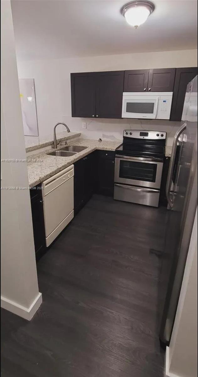 Building Photo - 111 SW 113th Ave