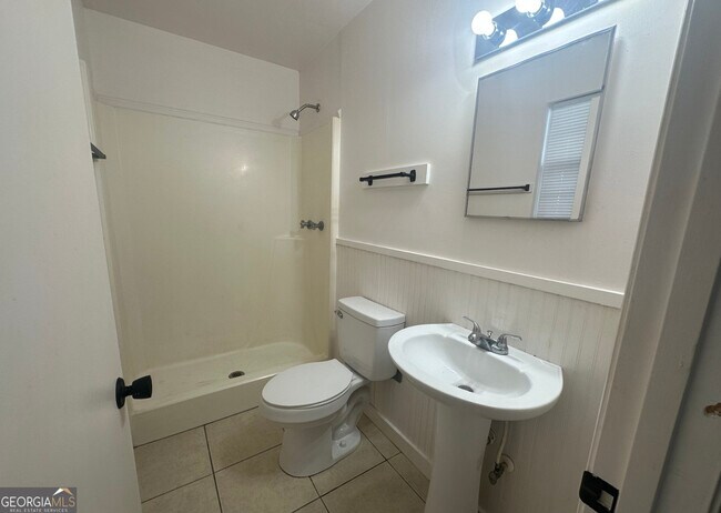 Building Photo - 520 Chateau Cir