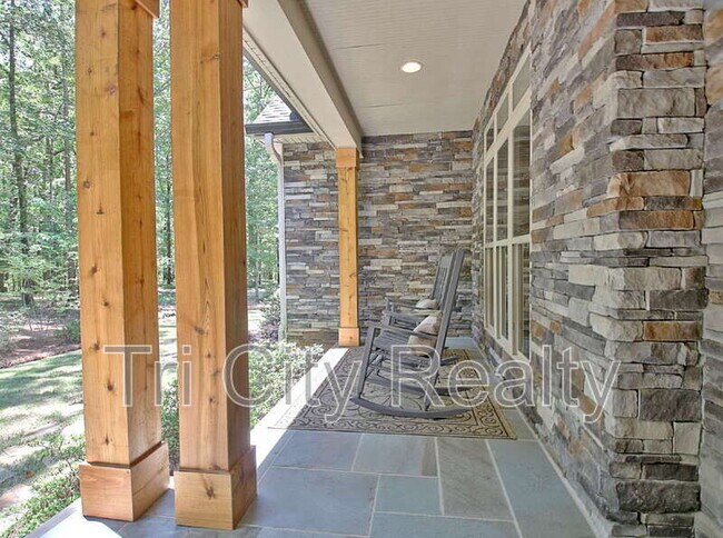 Building Photo - 175 Ridgeway Ct