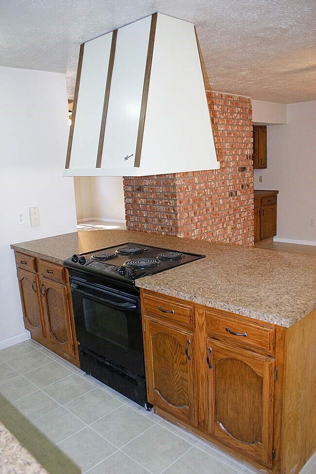 Building Photo - 24122 Rafter 3 Dr