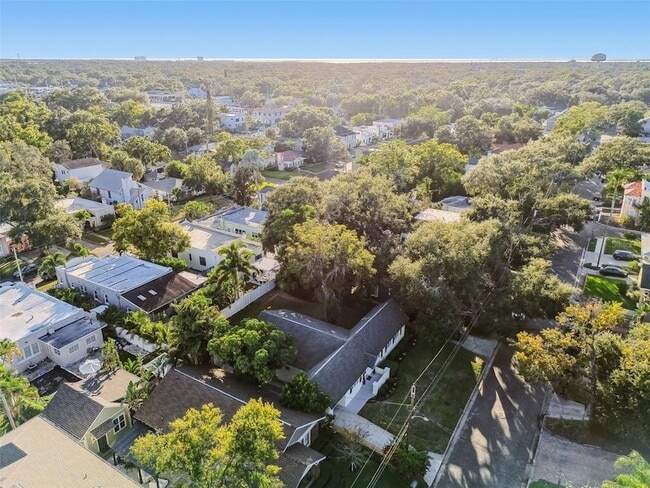 Building Photo - 2908 W San Isidro St