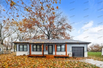 Building Photo - 7600 Woodson Rd