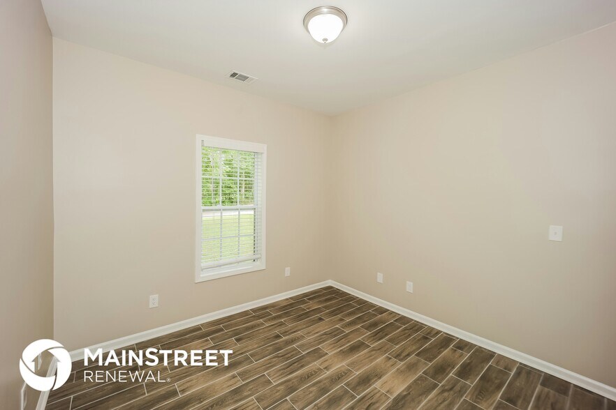 Building Photo - 99 Susie Pl