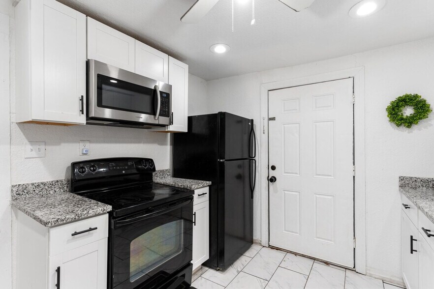 Building Photo - 4805 N 37th St