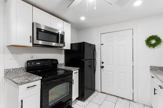 Building Photo - 4805 N 37th St