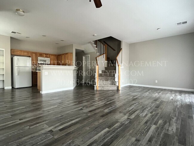 Building Photo - ~~Beautiful Mountains Edge Townhome!  3 Bed, 2.5 Bath ~ New! New! New!