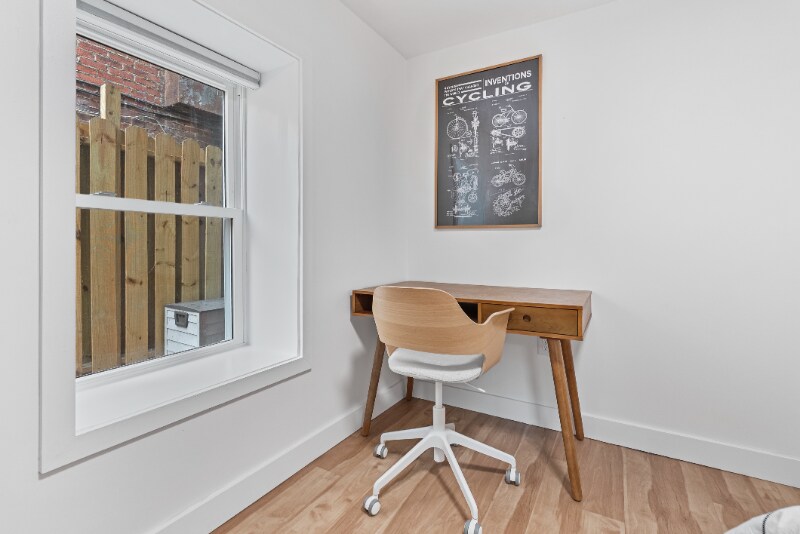 Building Photo - 25 Seaton Pl NE