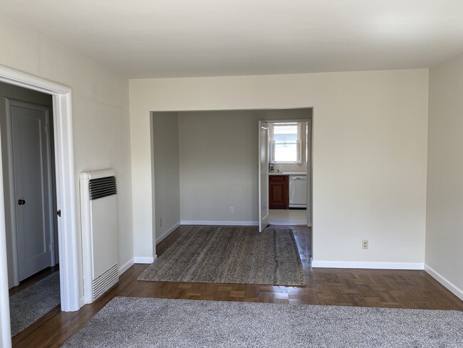 Hardwood floors - 515 N El Camino Real