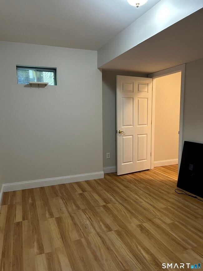 Building Photo - 66 Stetson Pl