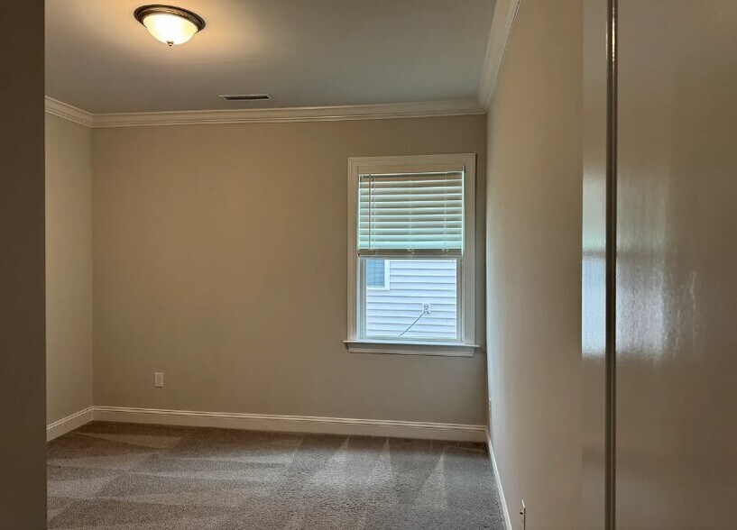 Building Photo - 152 Canyon Gap Way