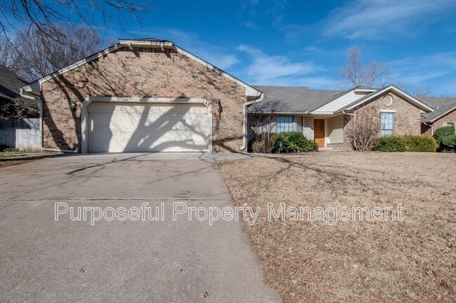 Building Photo - 1401 Harding Ave