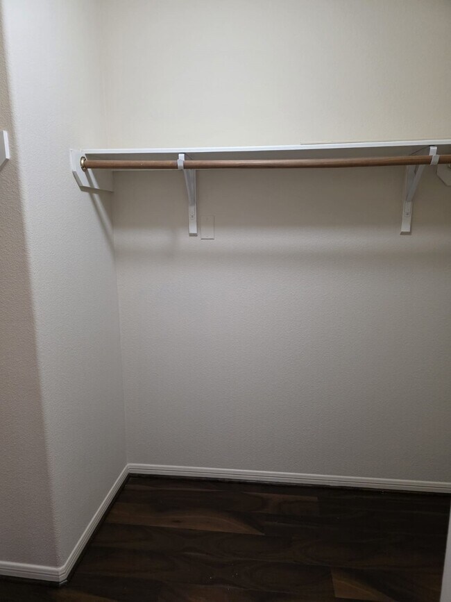 Building Photo - 1023 Orie Ct