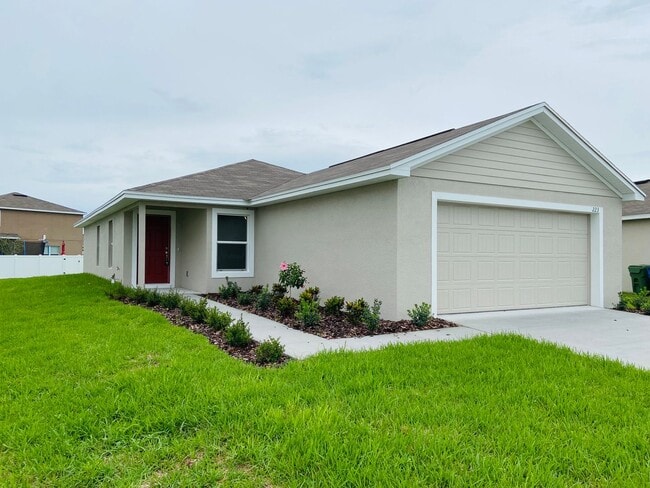 Building Photo - 223 Hibiscus St