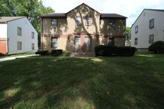 Building Photo - August FREE On This 2 Bedroom 2 Bath Duplex In The Waldo Area