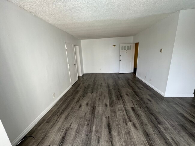 Building Photo - 1417 S Atlantic Blvd