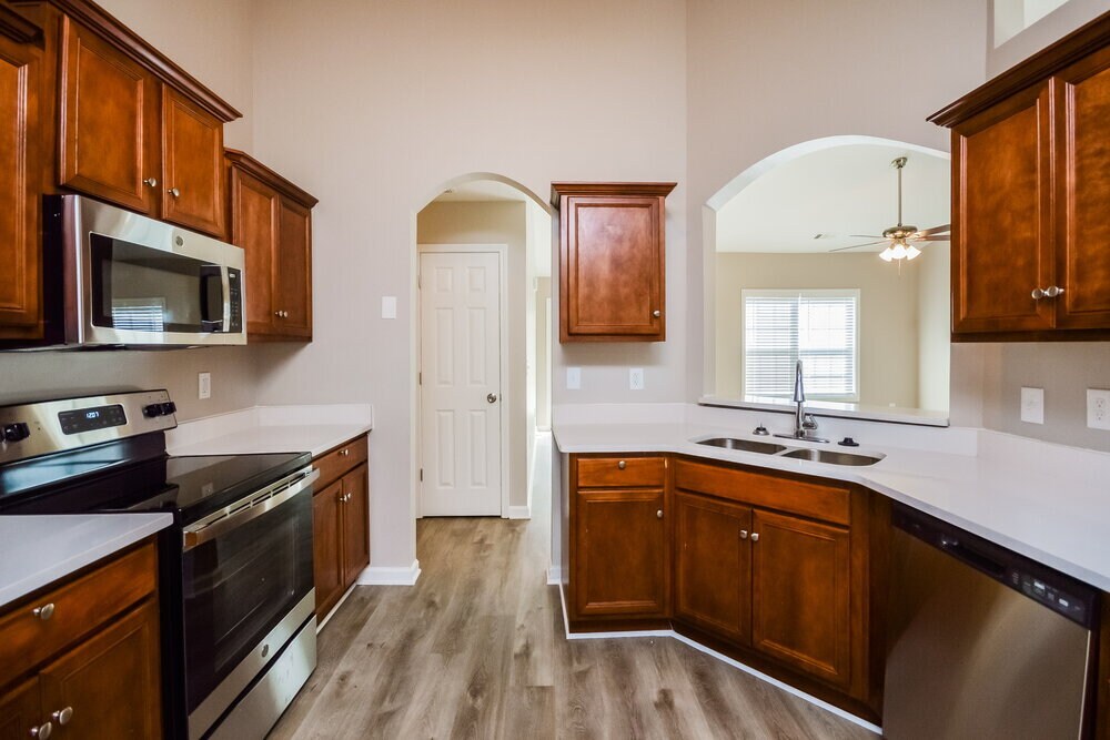 Building Photo - 100 Riverhill Ct