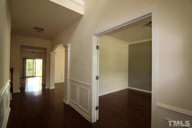 Building Photo - 1158 Monaco Terrace