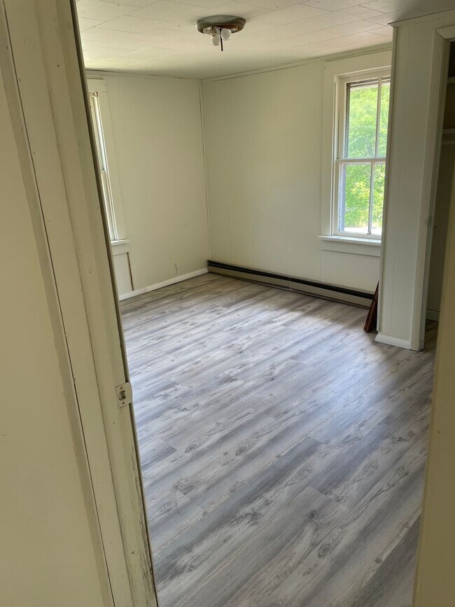 Building Photo - 849 W Hunter Run