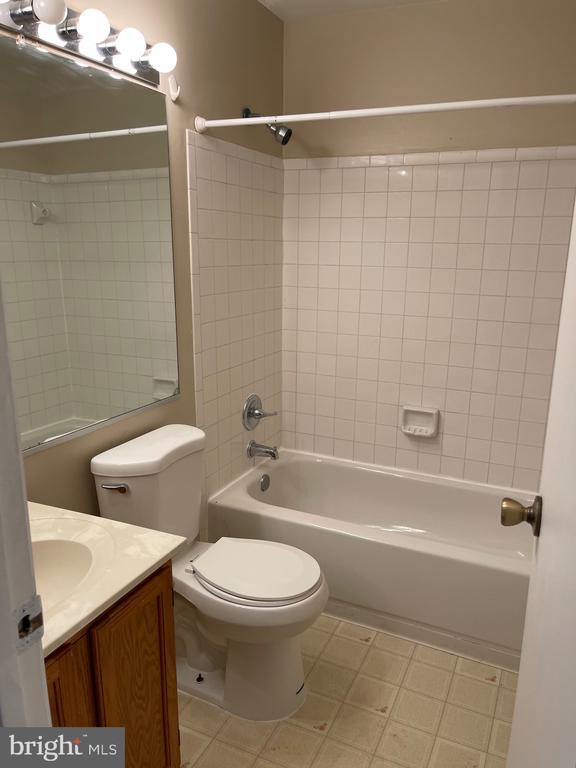 Building Photo - 7301 Rokeby Dr
