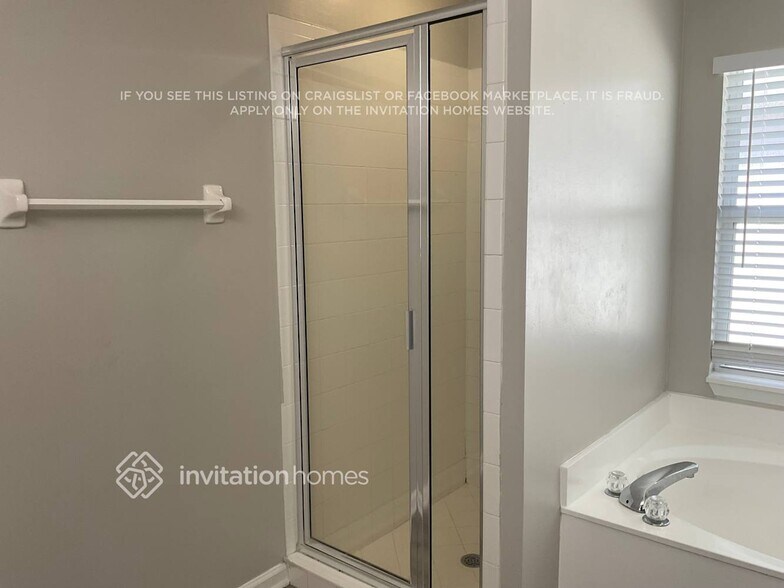 Building Photo - 921 Mineral Creek Dr