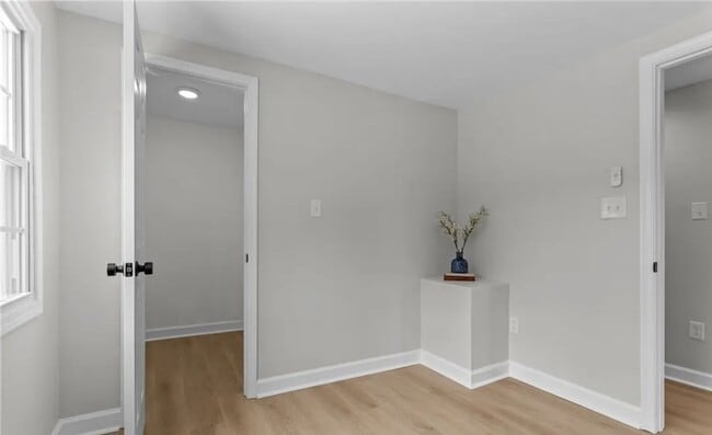 Building Photo - Newly Renovated 4 Bedroom, 2 Full Bath Home, Available Immediately!