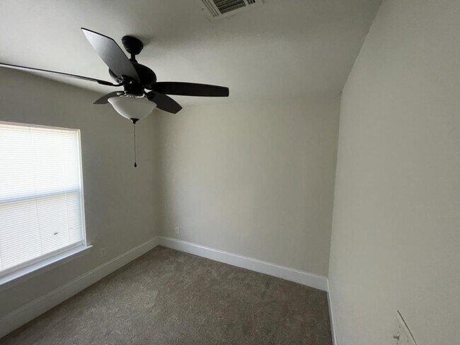 Building Photo - 2212 23rd Ave